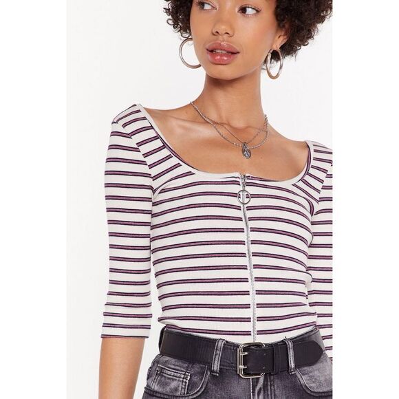 HOLLISTER LONG SLEEVE STRIPPED TOP - Picture 2 of 8